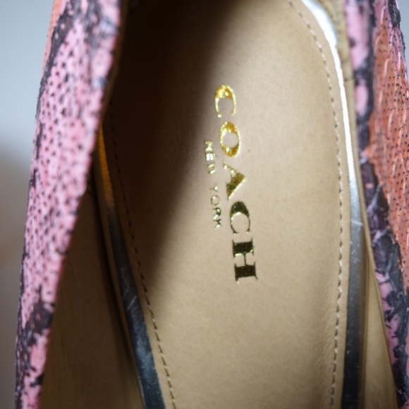 Coach Harlee Two Tone Snake Leather Pump Heels With Original Box, Size 9B - Picture 8 of 16